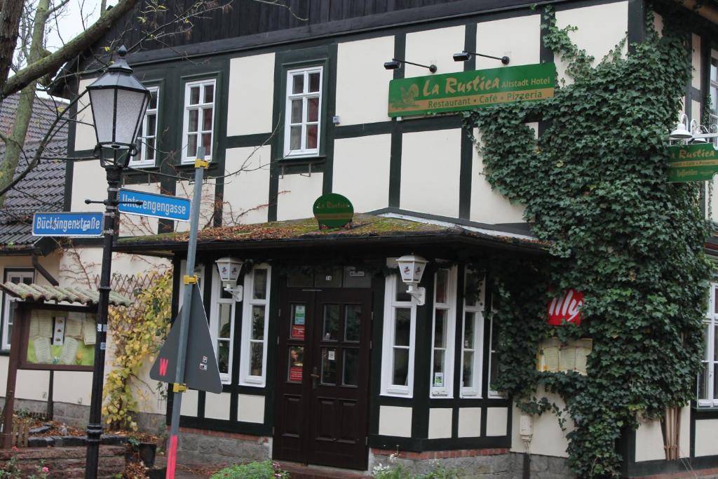 La Rustica Altstadthotel Wernigerode Bagian luar foto