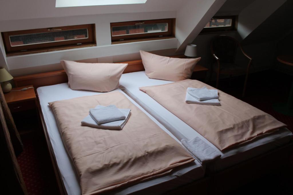 La Rustica Altstadthotel Wernigerode Bagian luar foto